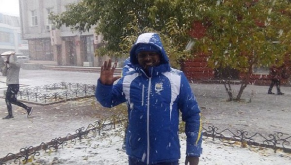 Спортсмены из Бурунди впервые увидели снег в Улан-Удэ