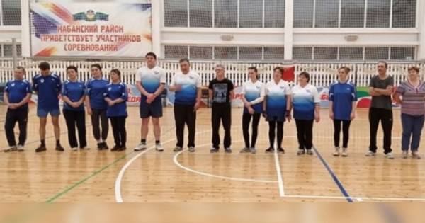 В Бурятии провели турнир по волейболу среди соцработников 