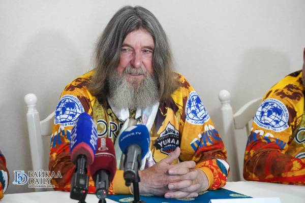 «В Гоби на трёхколёсных трайках»: Фёдор Конюхов прибыл в Бурятию