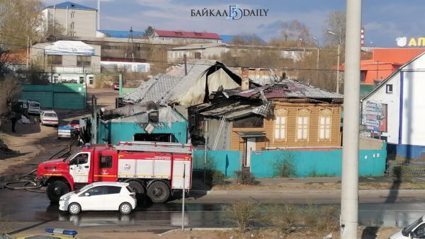 В Улан-Удэ потушили пожар в центре города 