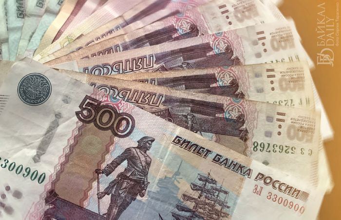 Жительница Бурятии купила смартфон, чтобы перевести деньги мошенникам