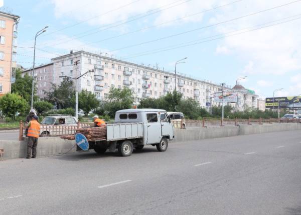 В Улан-Удэ на проспекте 50-летия Октября создают полосу для автобусов 