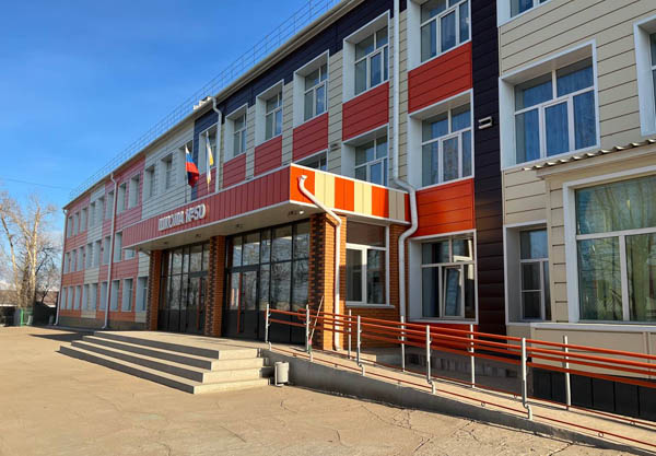 Более тысячи школ отремонтировано по программе Единой России в 2022 году