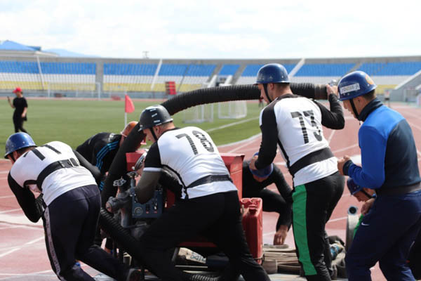 В Бурятии прошли соревнования по пожарно-спасательному спорту