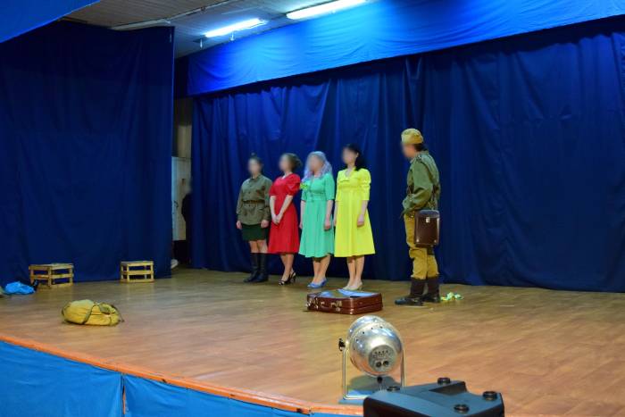 В Улан-Удэ осуждённые женщины поставили спектакль о разведчицах на войне 