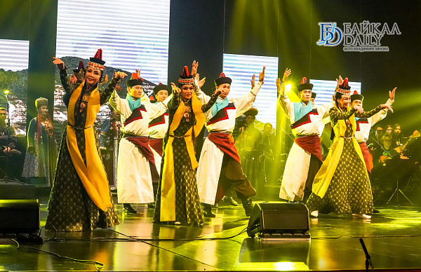 Театр из Бурятии едет с праздничными концертами в Читу