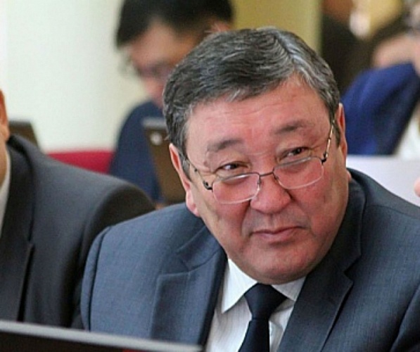 «Голков упёрся»: Иннокентий Егоров пригрозил судами мэру Улан-Удэ 