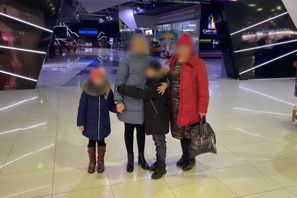 В Улан-Удэ осуждённую выпустили из СИЗО для встречи с детьми