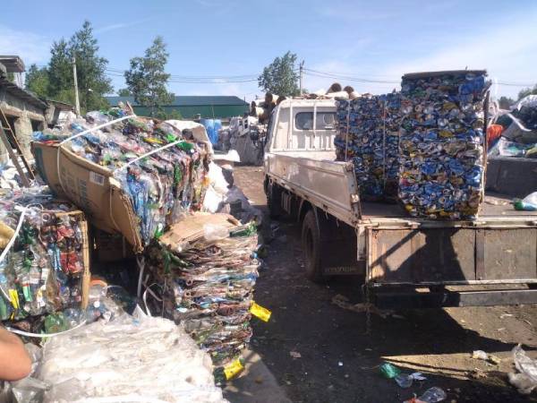 Из Бурятии в Иркутск отправили мусор на переработку 