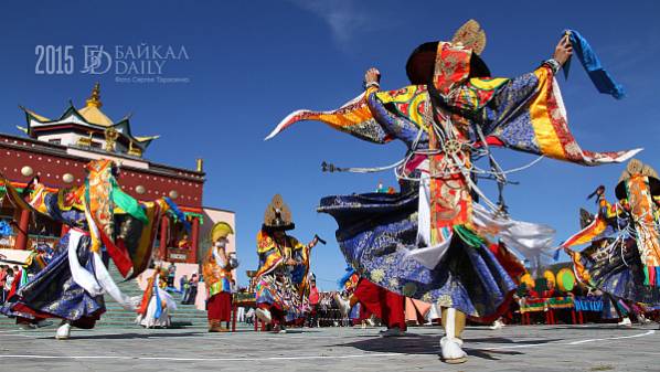«Самый красивый ритуал»: В Улан-Удэ станцуют Мистерию Цам 