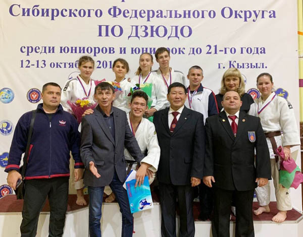 12 медалей завоевали иркутские дзюдоисты на первенстве Сибири