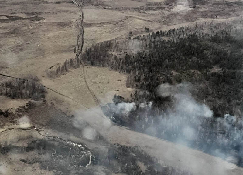 В Бурятии тушат лесной пожар в Кижингинском районе