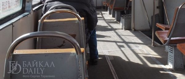 В Улан-Удэ извращенец в маске домогался девушки прямо в трамвае