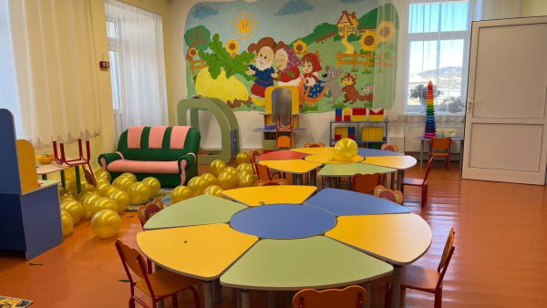 Глава Бурятии открыл в селе новые детский сад и школу