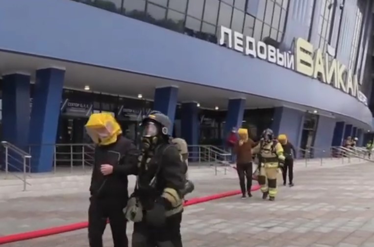 Пожарные учения прошли в ледовом дворце «Байкал» в Иркутске 