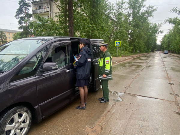 В Улан-Удэ проверили перевозку детей в военных городках 
