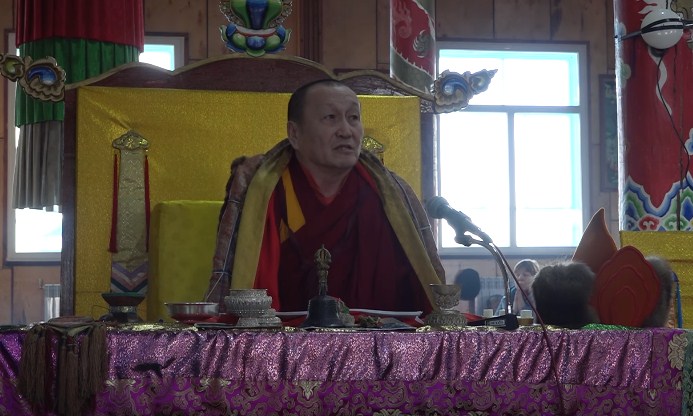 Хамбо-Лама поздравил калмыков с Новым годом (видео) 
