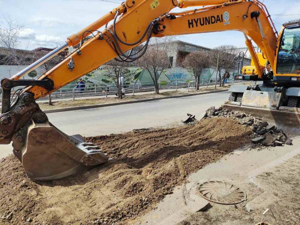 На месте аварии на канализации в центре Улан-Удэ проведут земляные работы 