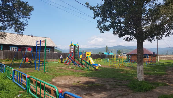 В Закаменском районе Бурятии открыли детский игровой комплекс