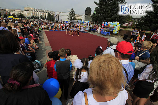 Школьников Улан-Удэ зовут на праздник «Город знаний, творчества и спорта»