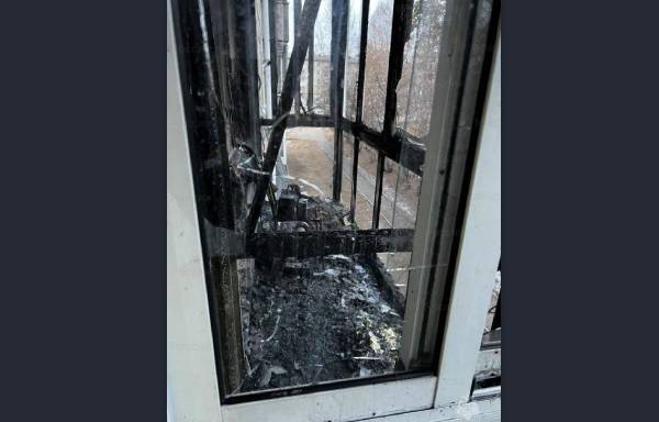 В Ангарске из-за майнингового оборудования сгорели балконы 