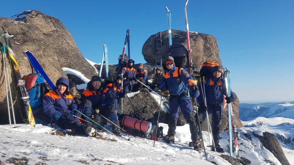 Байкальские спасатели поднялись на вершину Босан