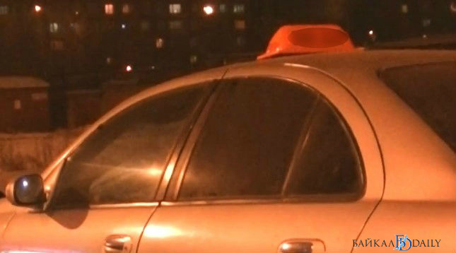 В Улан-Удэ таксист отобрал сумку у скандальной пассажирки 