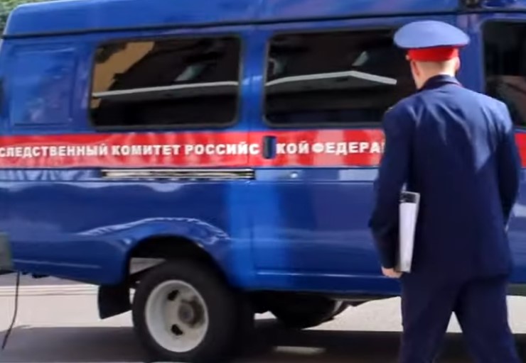 В Улан-Удэ жильцы дома нашли труп по кровавым пятнам 
