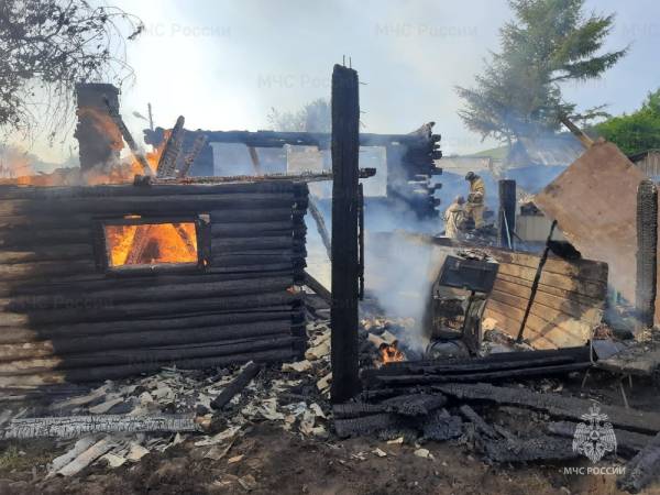 В Забайкалье на пожаре погибли мужчина и женщина
