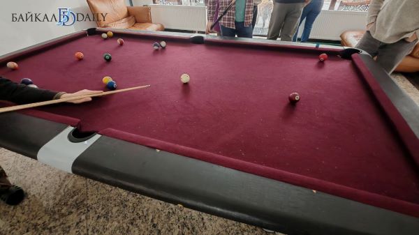 В Улан-Удэ стартовал турнир по русскому бильярду