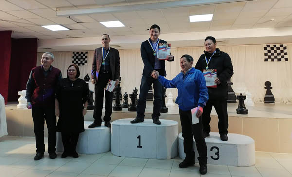 В Бурятии провели шахматный турнир на призы районных депутатов