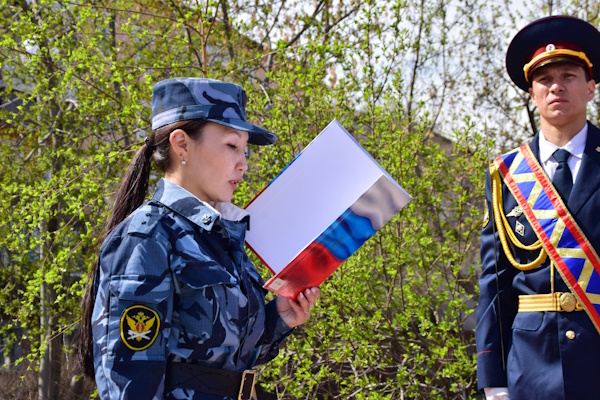 Молодые сотрудники УФСИН Бурятии приняли присягу
