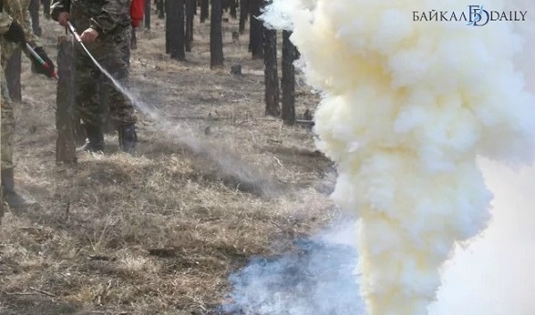 В Бурятии лесные пожары тушат более 100 человек