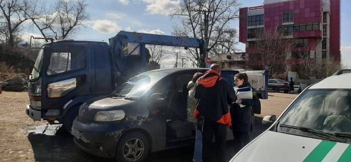 В Иркутске приставы нашли мужчину, задолжавшего 1,5 млн, на рейде по парковкам 