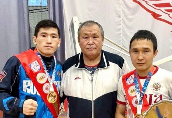Два боксёра из Бурятии завоевали путёвки на чемпионат России
