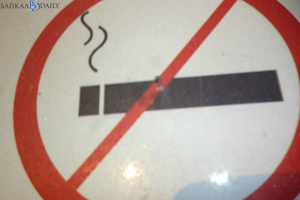 В России могут ввести штрафы и арест для родителей курящих детей 