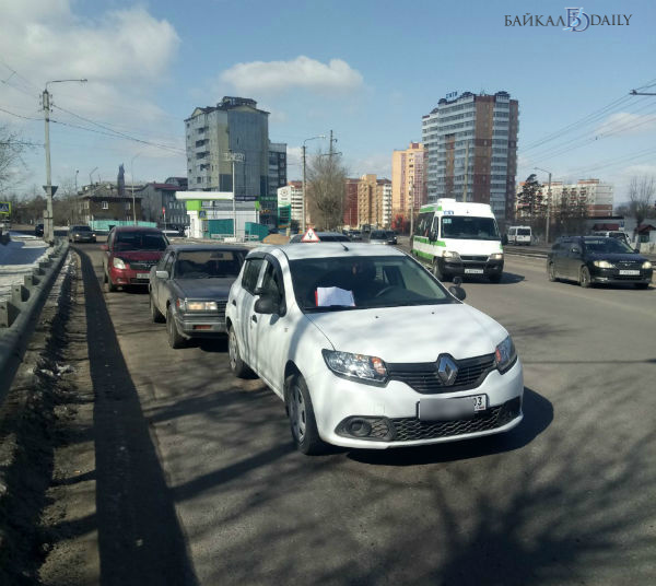 Автомобиль автошколы мастер попал в дтп