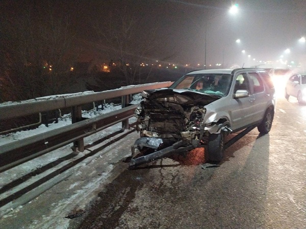 ДТП на Селенгинском мосту в Улан-Удэ устроил пьяный водитель 