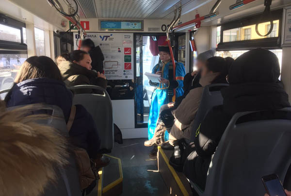 В Улан-Удэ провели трамвайную экскурсию на бурятском языке