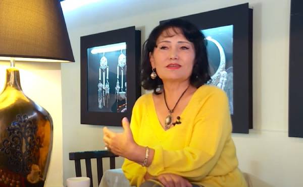 Ларису Егорову наградили госпремией за вклад в развитие культуры Бурятии