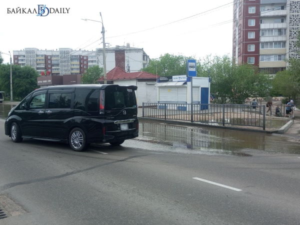 На проспекте Строителей в Улан-Удэ произошёл потоп 