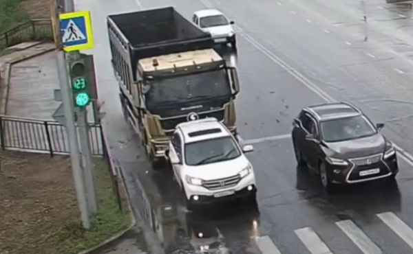  -  Shacman  Honda CR-V