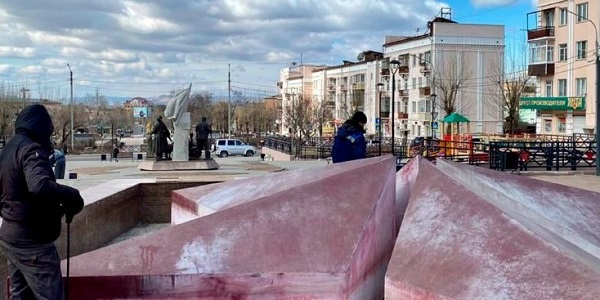 В Улан-Удэ фонтаны готовят к зимовке