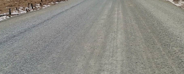 «Стоит столбом»: На севере Бурятии сельчане задыхаются от дорожной пыли