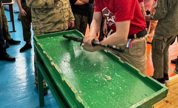 В Бурятии школьники состязались в конкурсе «Патриоты России» 