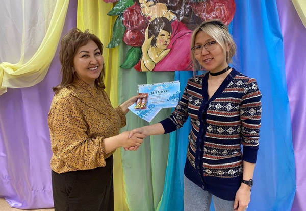 В Улан-Удэ подвели итоги фестиваля-конкурса «Амар мэндэ»