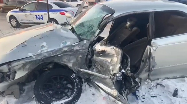 В Улан-Удэ водитель без прав устроил ДТП с пострадавшими 