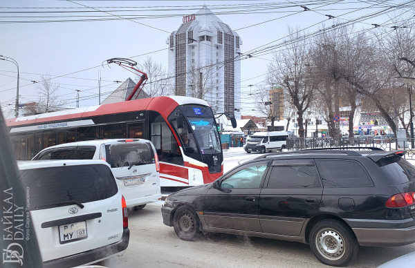 В Улан-Удэ дважды простаивали трамваи