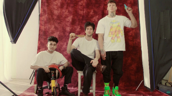 В Сети появился клип NILETTO, снятый забайкальцем 