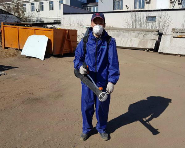 Распылитель с дезраствором для обработки улиц Улан-Удэ весит 38 кг